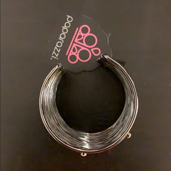 Metallic black bracelet with diamonds - Picture 2 of 4